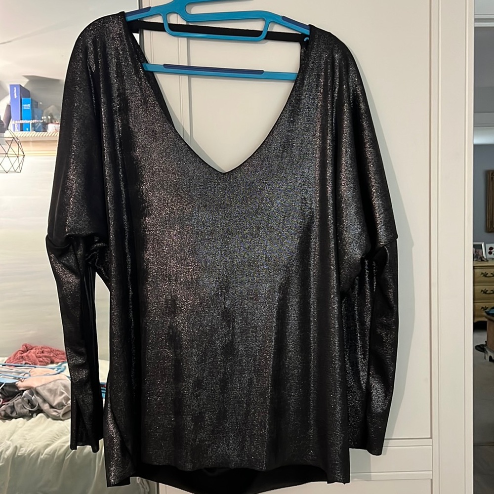 NWT Urban Outiftter’s Low Back Long Sleeve